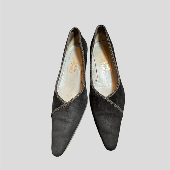 Ferragamo black suede size 9 pumps - Picture 1 of 11